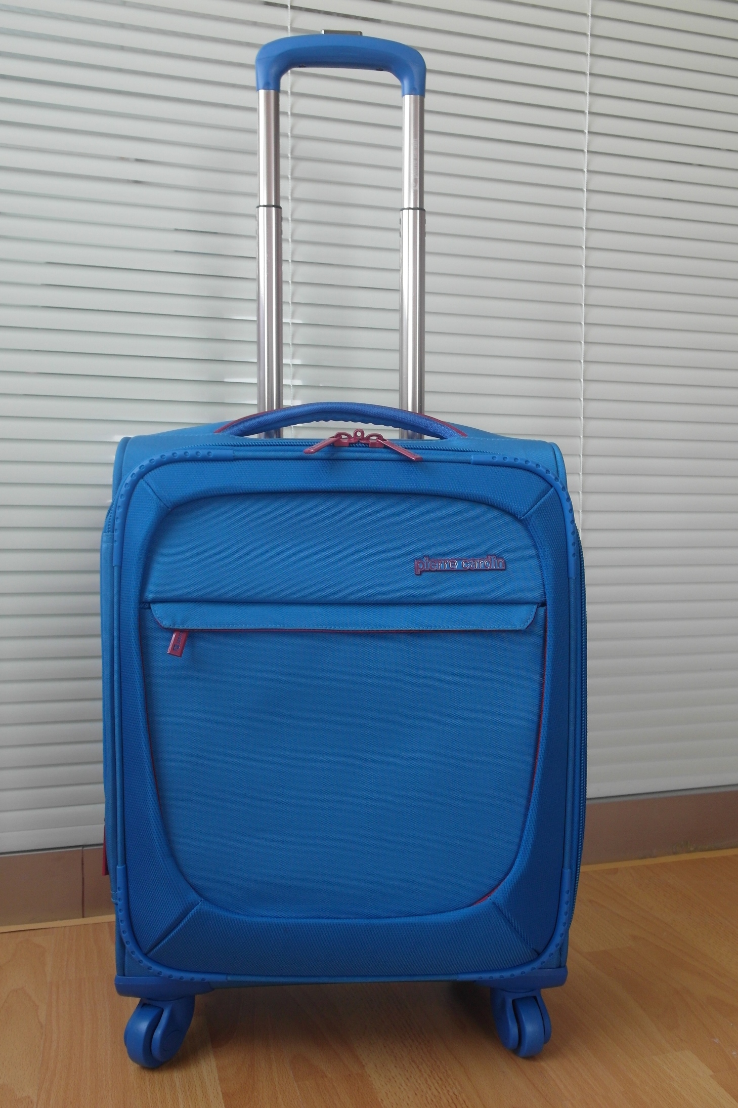 yanteng lightweight soft luggage with spinner wheels