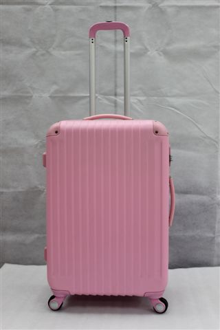 yanteng hartmann luggage in pink color