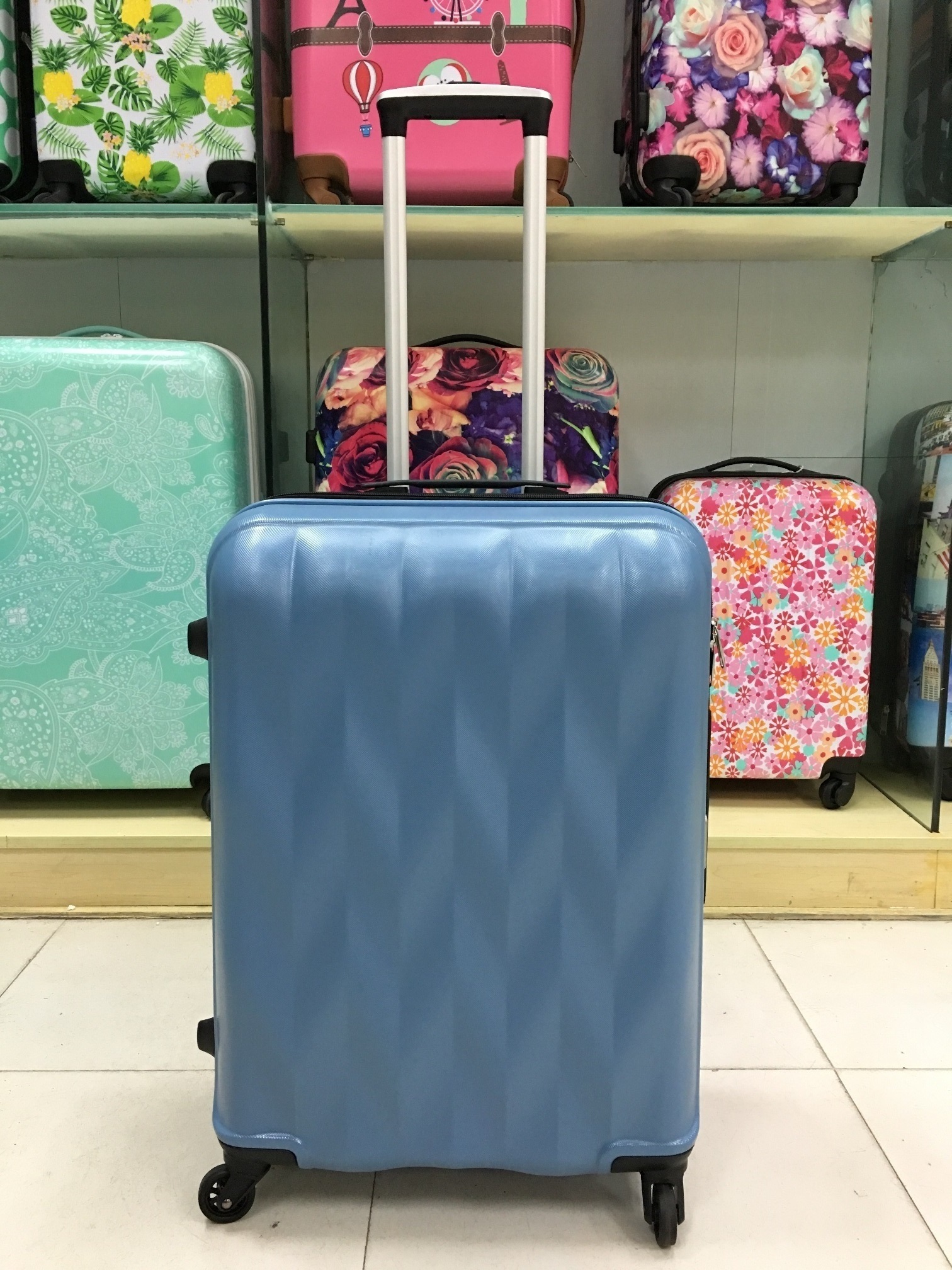 yanteng travel bag with fashion looks